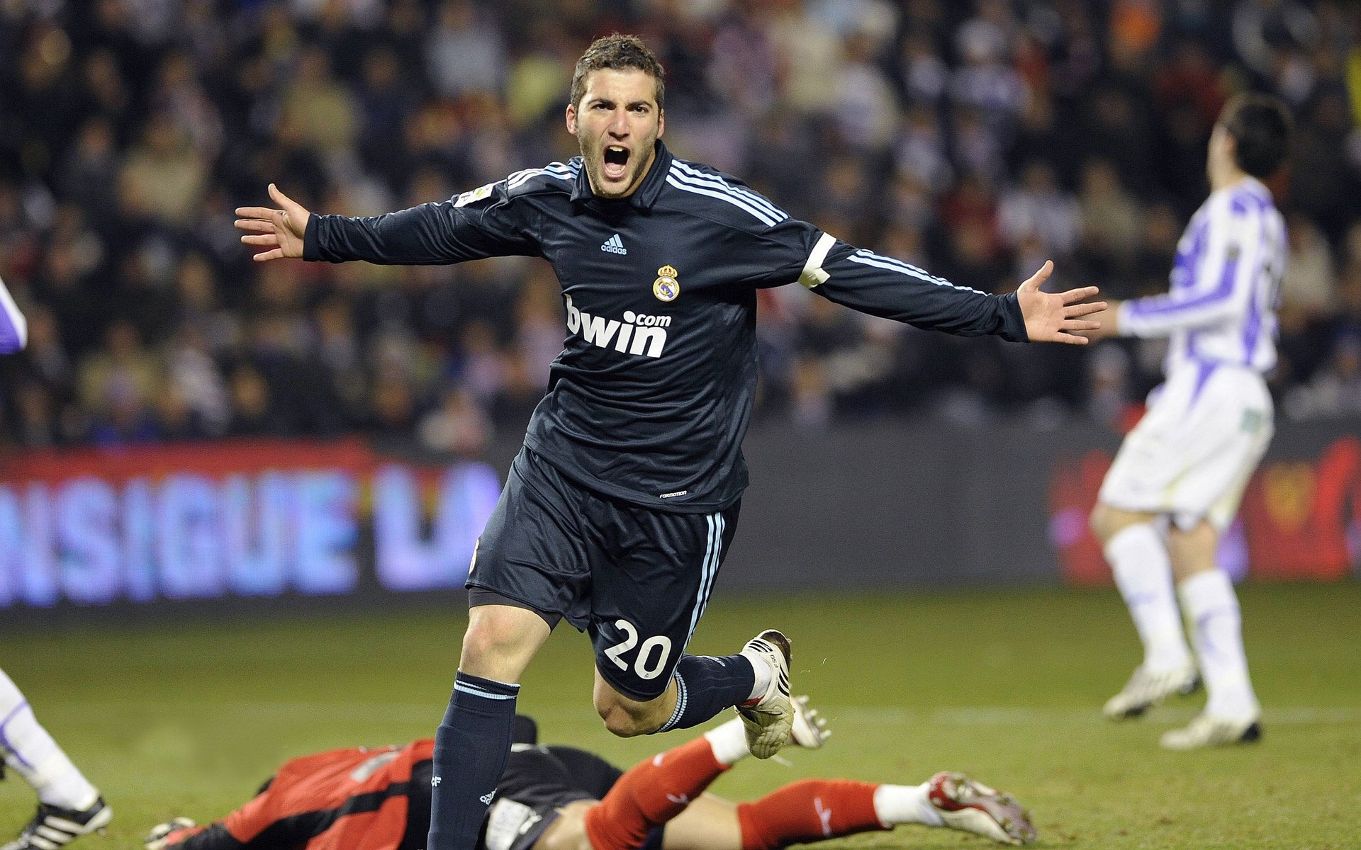 拉沃尔杯完胜温网，德约科维奇领衔的团队网球如何重定义巅峰对决